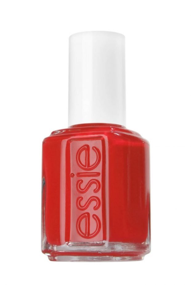 Die 10 besten roten Nagellacke: Essie Nail Polish in Fifth Avenue (Hey Pretty Beauty Blog)