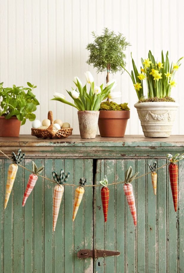 Shit to Make: 7 Bastelideen für Ostern 7 DIY Rüebligirlande auf Country Living USA (DIY Osterideen auf Hey Pretty Schweiz)