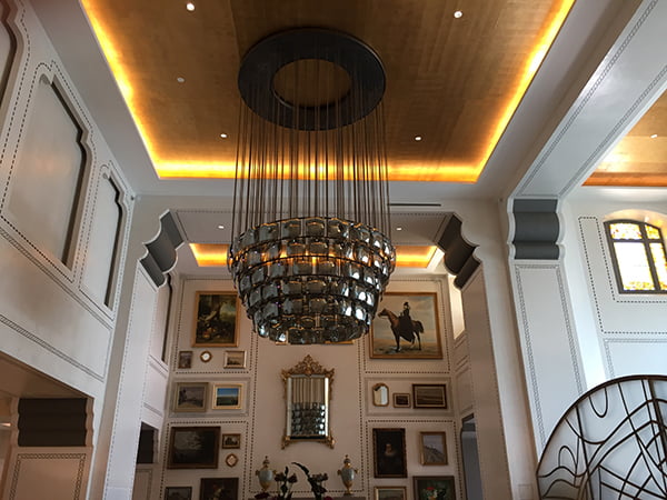 Spa Review: Hotel Royal Savoy Lausanne 5 Royal_Leuchter