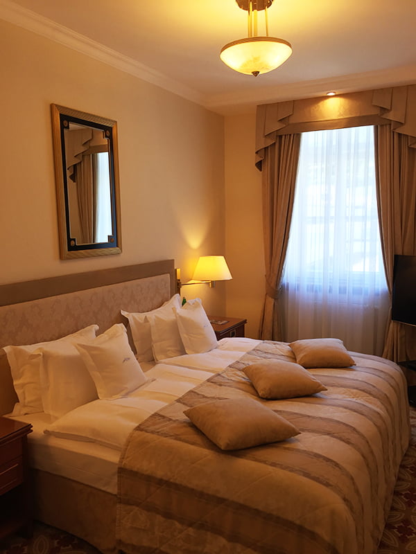 Spa Suite im Kempinski Grand Hotel des Bains St. Moritz, Image by Hey Pretty