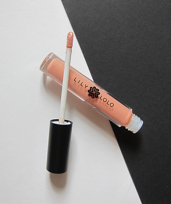 Brand Love: Lily Lolo Mineral Cosmetics 9 Lily Lolo Natural Lip Gloss in Peachy Keen, Image by Hey Pretty Beauty Blog