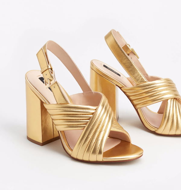 Fashion Flash: Metallic Shoes – Mango Sandale Gold