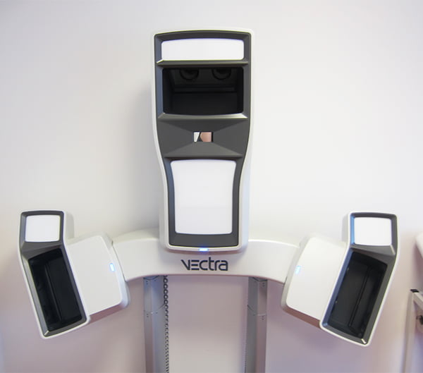 Damit werden die Bilder erfasst für die 3D-Simulation einer Brustvergrösserung (Breast Atelier Zürich)