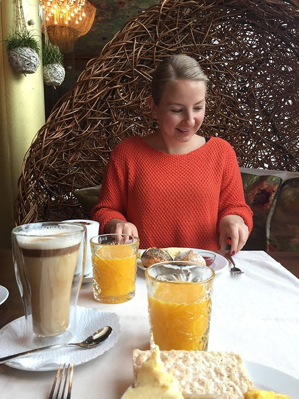 Spa Review: Seerose Resort & Spa 20 Frühstück in der Seerose Hallwil (Review by Hey Pretty)