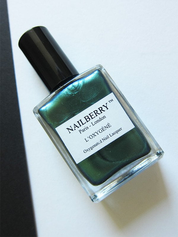Lackparty mit Non-Toxic-Bonus: Nailberry 2 Nailberry Erfahrungsbericht auf Hey Pretty Beauty Blog: Glamazon (Non Toxic Nail Polishes)