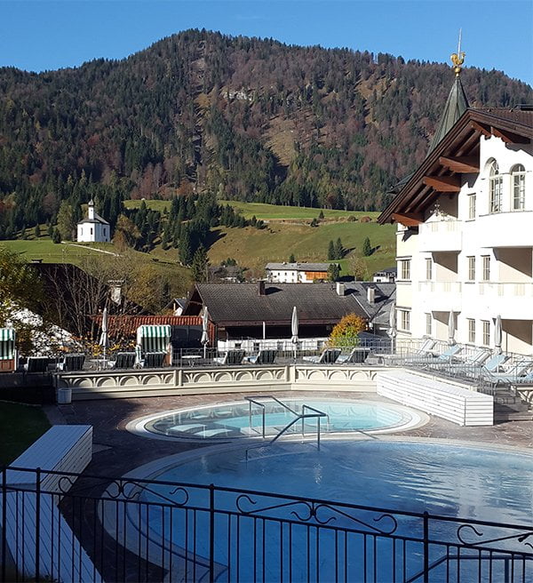 Posthotel Achenkirch, Aussenpool (Spa Review auf Hey Pretty)