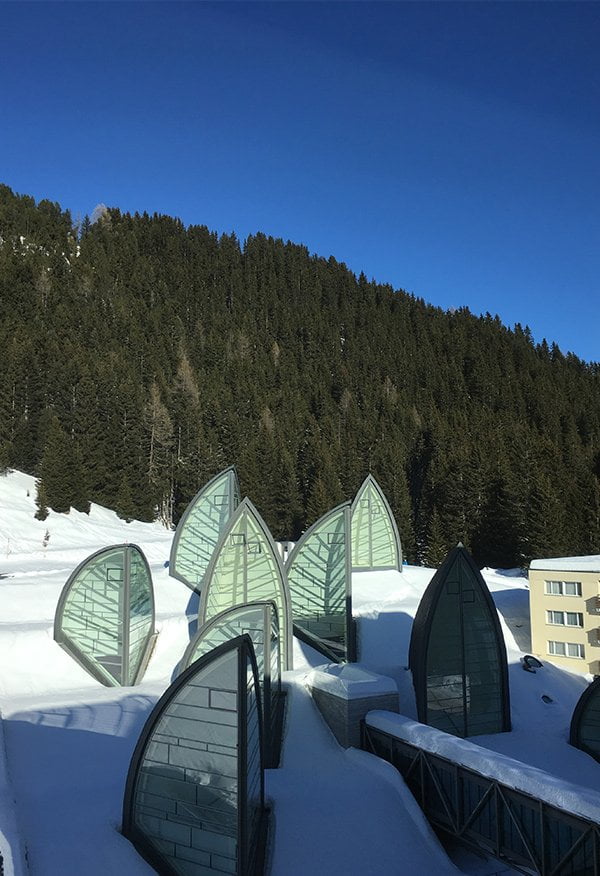 Spa Review: Tschuggen Grand Hotel und Valsana Hotel Arosa 10 Spa Review Tschuggen Grand Hotel: Mario Botta Fenster der Bergoase (Review auf Hey Pretty Beauty Blog)