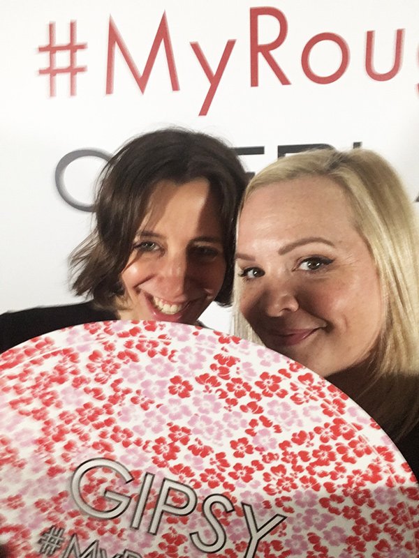 Selfie-Orgie mit smiley Katrin von Sonrisa...