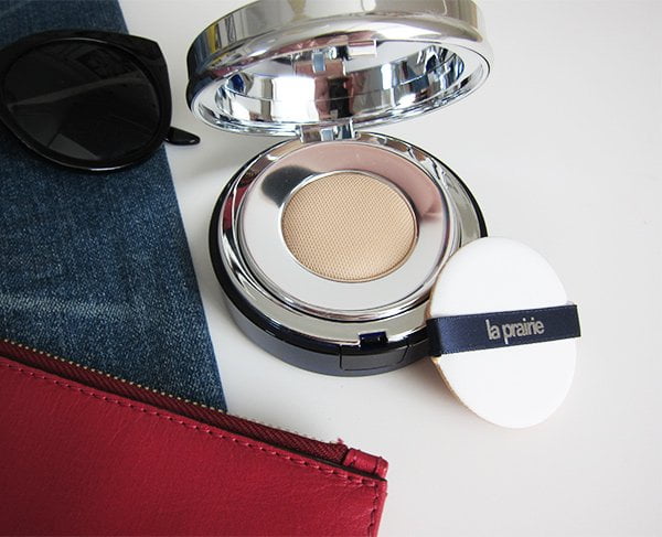 Ultimativer Luxus: La Prairie Skin Caviar Essence-in-Foundation 2 La Prairie Skin Caviar Essence-in-Foundation: Review auf Hey Pretty Beauty Blog