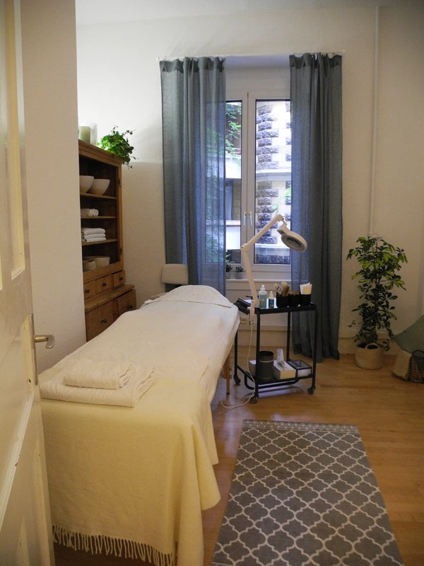 Pretty & Pure Spa and Store Review and Pictures by Hey Pretty Beauty Blog Pretty & Pure Spa and Store Review and Pictures by Hey Pretty Beauty Blog