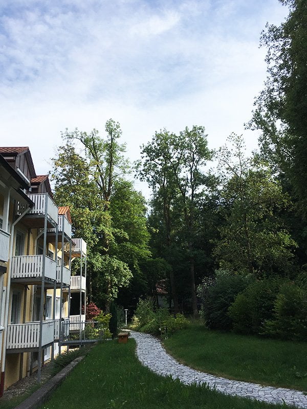 Vitalhotel Sonneck: Garten und Spabereich (Erfahrungsbericht auf Hey Pretty)