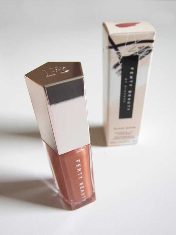 Fenty Beauty neu in der Schweiz: Gloss Bomb Universal Lip Luminizer (Hey Pretty Beauty Blog)