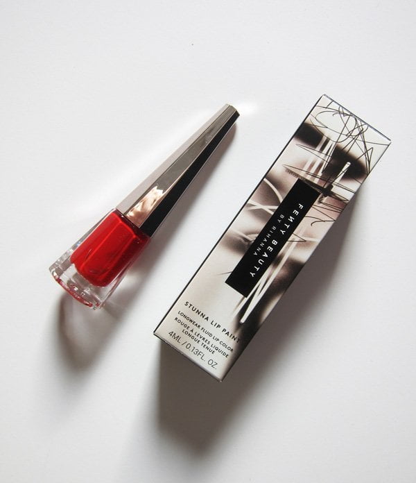 Fenty Beauty Stunna Lip Paint in Uncensored (Hey Pretty Review) – neu bei Sephora Schweiz