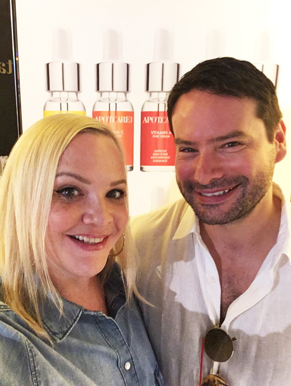 APOT.CARE Pure Serum Linie neu in der Schweiz: Gründer Antoine Le Galloudec und Steffi Hidber von Hey Pretty