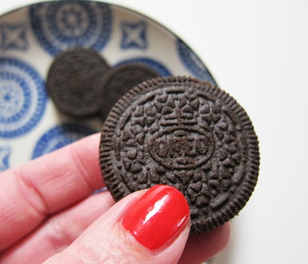 Guetzli Flash: Die ultimative Weihnachtsguetzli-Hitliste 8 Oreos (Guetzli-Flash: Was dein liebstes Weihachtsguetzli über dich aussagt auf Hey Pretty)
