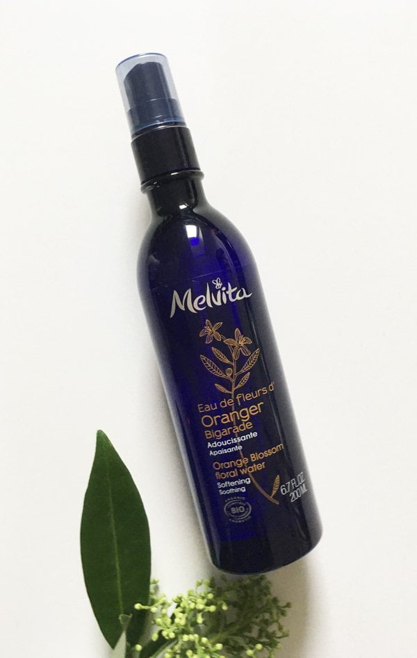 Organic Beauty-Lieblinge: Die Melvita Blütenwasser 5 Melvita Orangenblütenwasser Spray – Erfahrungsbericht auf Hey Pretty Beauty Blog (Naturkosmetik-Toner, die sich lohnen)