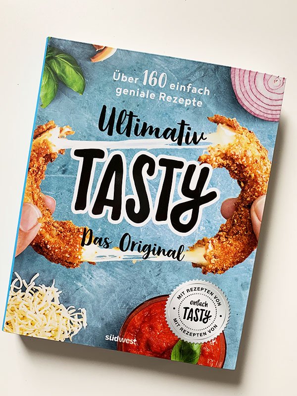 Kochbuch-Liebe zum Frühsommer 2019 auf Hey Pretty: Buchbesprechung Ultimativ Tasty – Das Original (Südwest Verlag 2019)