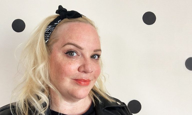 Tutorial: Rockige Beach Waves mit dem Philips Moisture Protect Haarglätter (Hey Pretty Beauty Blog Step-by-Step)