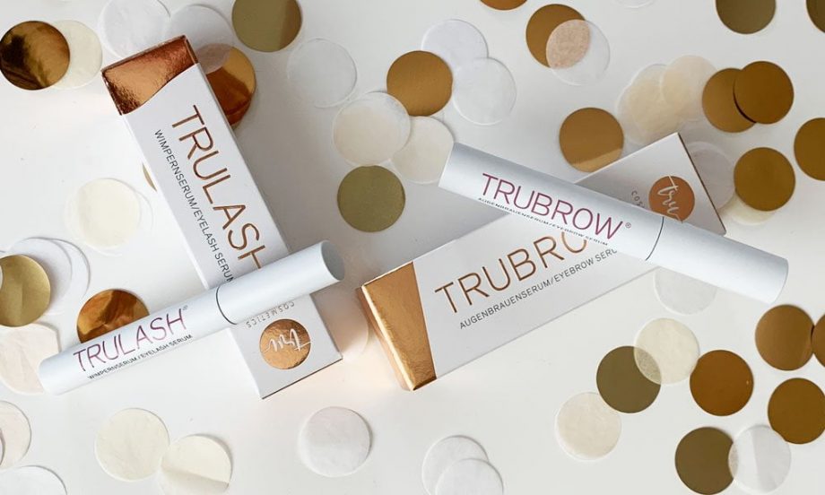 Review: TRULASH Wimpern- und Brauenserum TRULASH Wimpernserum und TRUBROW Augenbrauenserum: Erfahrungsbericht auf Hey Pretty Beauty Blog (Bezahlte Werbung)