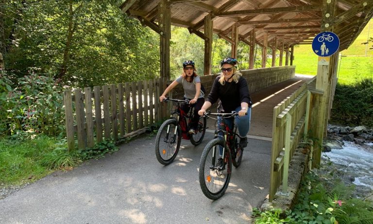 Citygirls im Montafon: Hey Pretty Travels