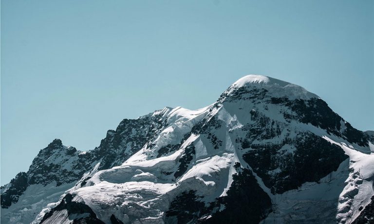 Das grosse A-Z der Schweizer Beauty Brands: Teil 1 (A bis M) auf Hey Pretty Beauty Blog – Image Credit: Alain Rieder, via Unsplash