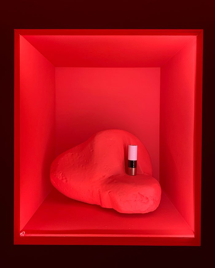 Pinsel, Lip Liner und Lip Balm der Rouge Hermès Kollektion, ab 4. März weltweit erhältlich (Hey Pretty Beauty Blog)