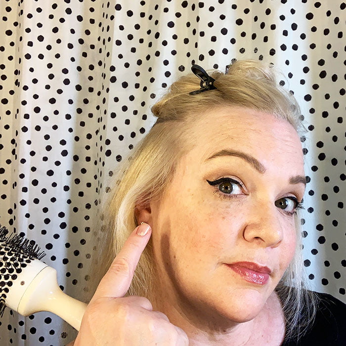 Tutorial: Mehr Volumen für feines Haar – so föhnst du deine Haare richtig (Hey Pretty Beauty Blog)