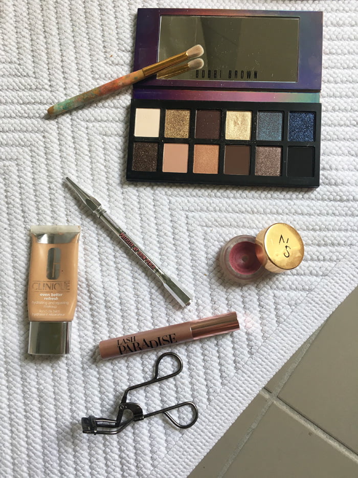 Hey Pretty Show Me Your Badezimmerschränkli Luise Pomykaj Make-up Bobby Brown Clinique Nazan Schnapp Loreal Benefit