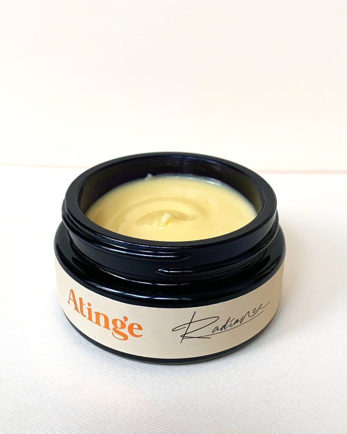 Hey Pretty Show Me Your Badezimmerschränkli Sophia Singh The Beauty Kollective Atinge Radiance Eye Nectar