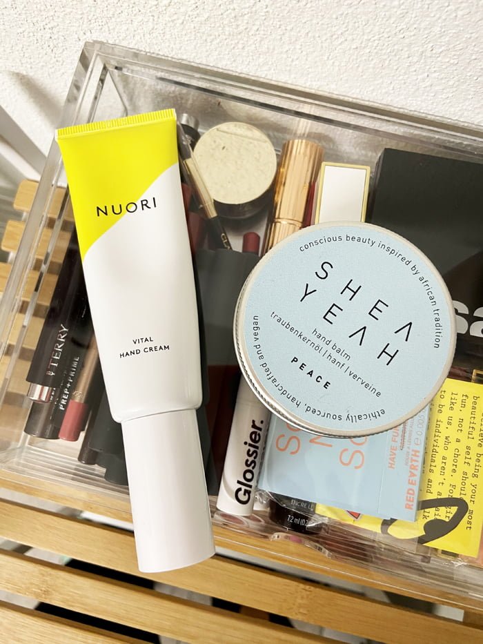 Hey Pretty Show Me Your Badezimmerschränkli Gabriela Projer Nuori Shea Yeah