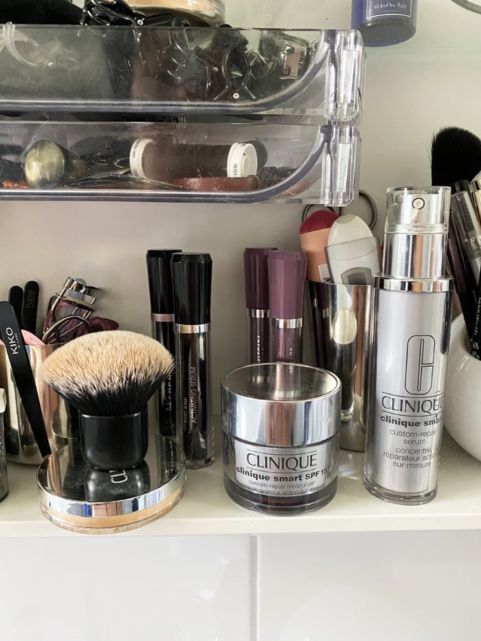 heypretty badezimmerschränkli nadialoosli cliniquemakeup