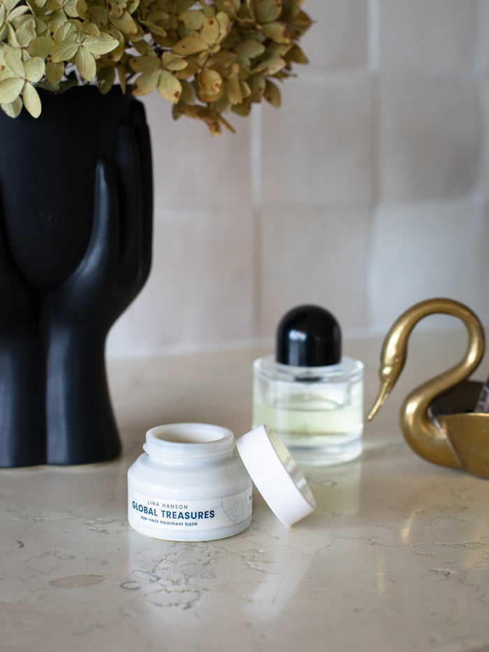 Hey Pretty Show Me Your Badezimmerschränkli Franziska Freiermuth Lina Hanson Global Treasures