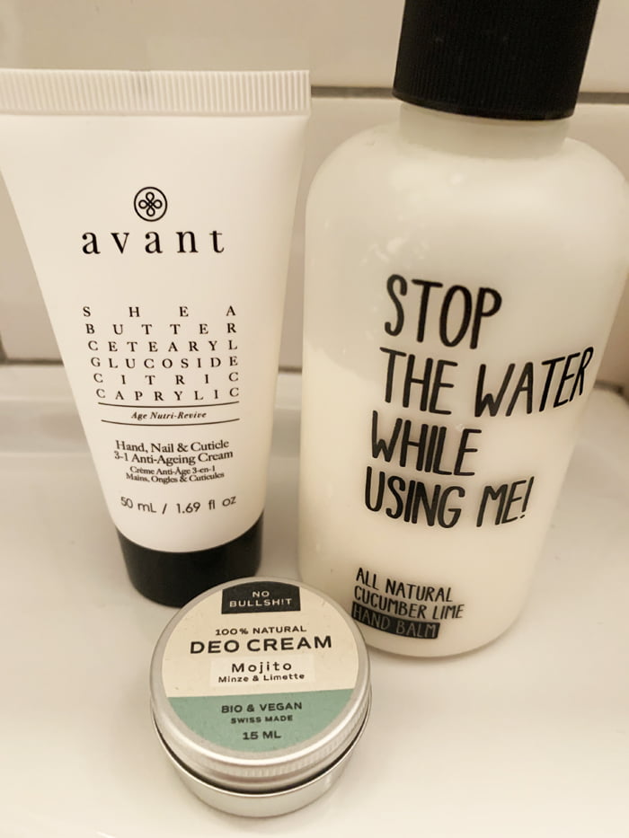 Hey Pretty Show Me Your Badezimmerschränkli Zita Zanier Avant Stop The Water While Using Me No Bullshit Deo Creme