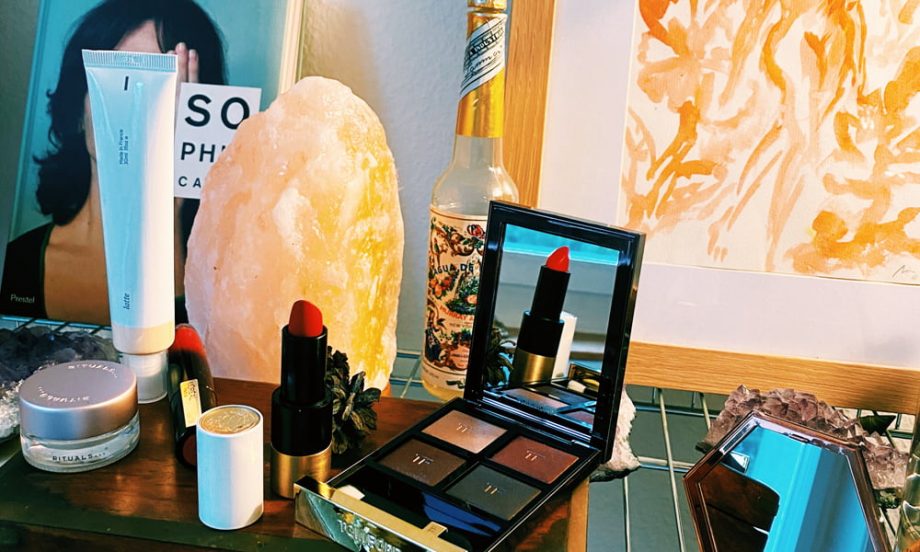 Hey Pretty Show Me Your Badezimmerschränkli Irène Schäppi The Goddes Collective Tom Ford Hermes Rituals Ere Perez