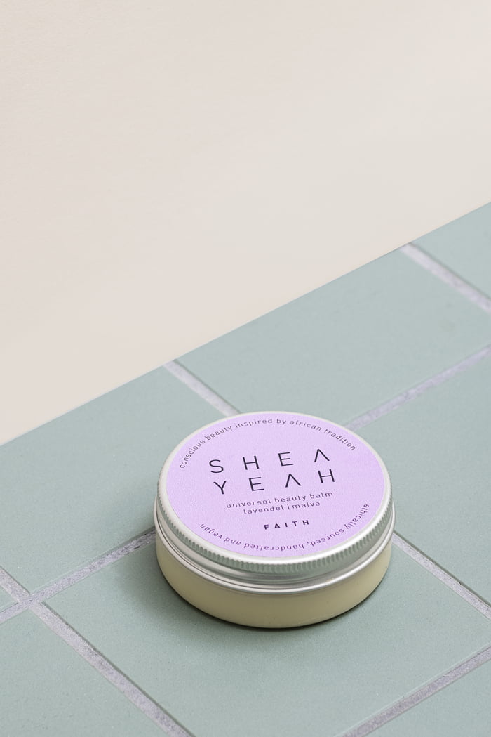 Hey Pretty Beauty Blog Show Me Your Badezimmerschränkli Nora Dal Cero Shea Yeah Faith