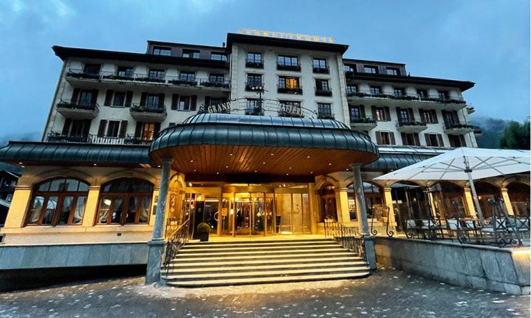 Spa Review: Grand Hotel Zermatterhof Zermatterhof Night