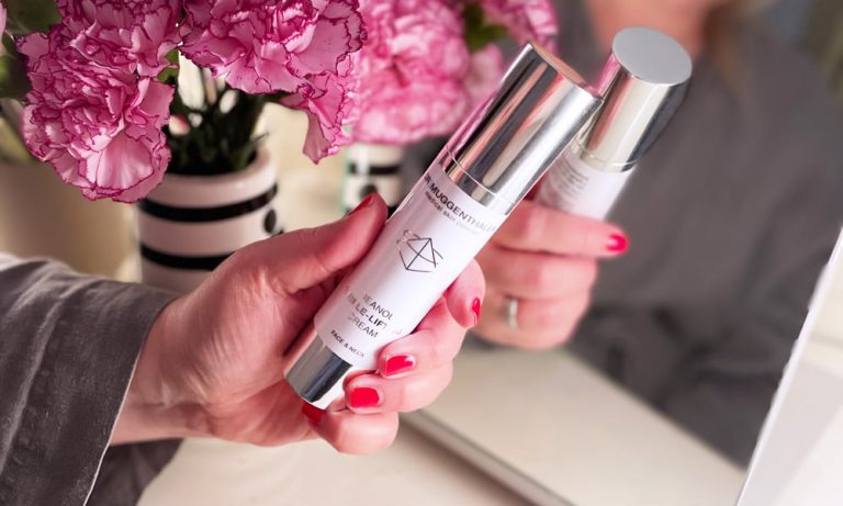 The Only Way is Up: Dr. Muggenthaler Deanol Triple-Lifting Cream Muggenthaler Teaser neu
