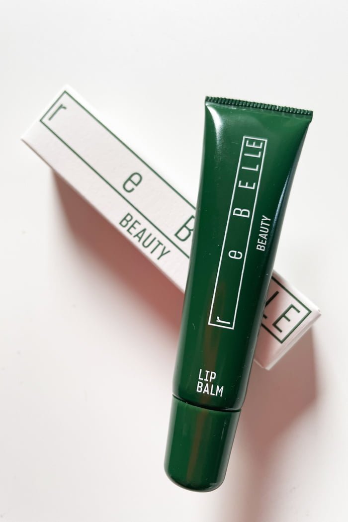 Brand Love mit Zürich-Bonus: reBELLE Beauty 5 Rebelle LipBalm weiss