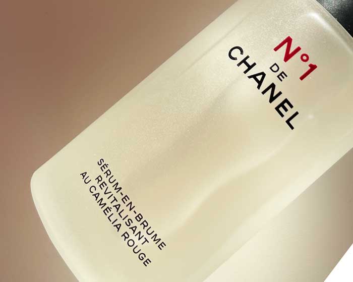 Alles, was du über die neue Hautpflegelinie N°1 de Chanel wissen musst 8 Chanel No1 SerumSpray Closeup