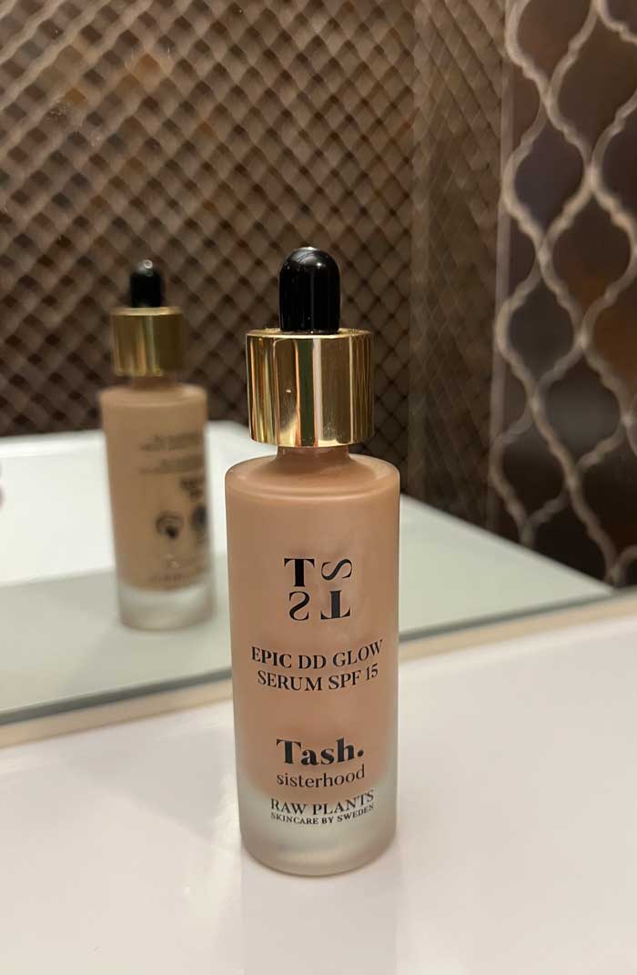 Rahel HolyGrail stehend