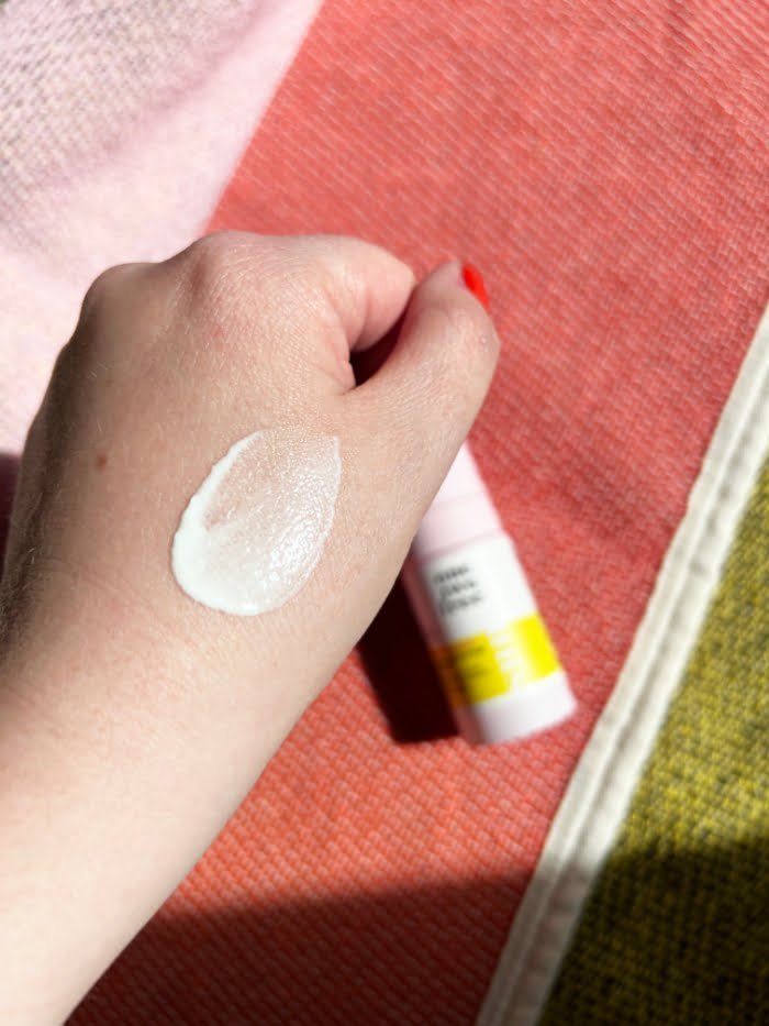 Hey Pretty Beauty Blog Sonnenschutz Sunscreen SPF Review Erfahrungsbericht One Two Free Daily Sun Protection Fluid SPF 50