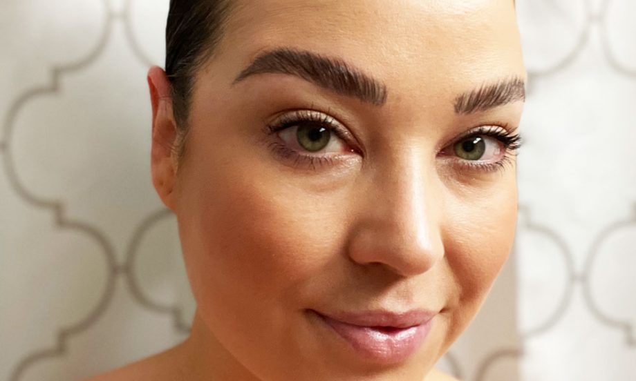 Wie funktioniert ein Brow Lift, Brauenlifting, Brow Hair Lift oder Brow Lamination? Der Erfahrungsbericht von Hey Pretty Schweiz mit Blashy Bar Zürich