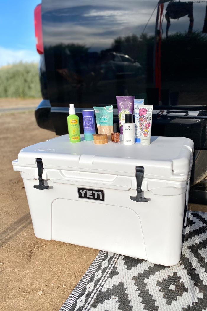 Beauty Essentials für deine Vanlife Experience 22 Van Closer