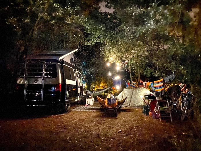 Beauty Essentials für deine Vanlife Experience 21 Van Nacht Romantisch