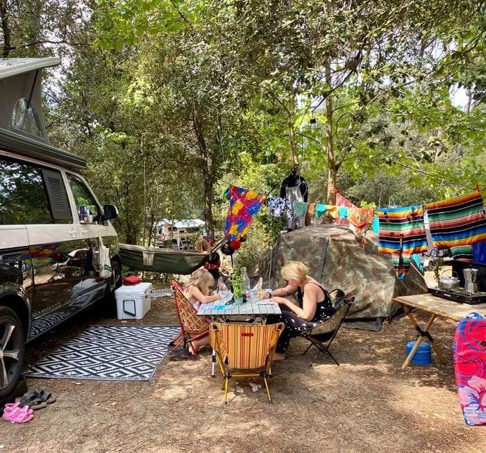 Beauty Essentials für deine Vanlife Experience 3 Van Postkarten
