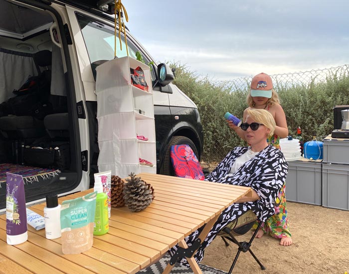 Beauty Essentials für deine Vanlife Experience 9 Van TrockenshampooTest 1