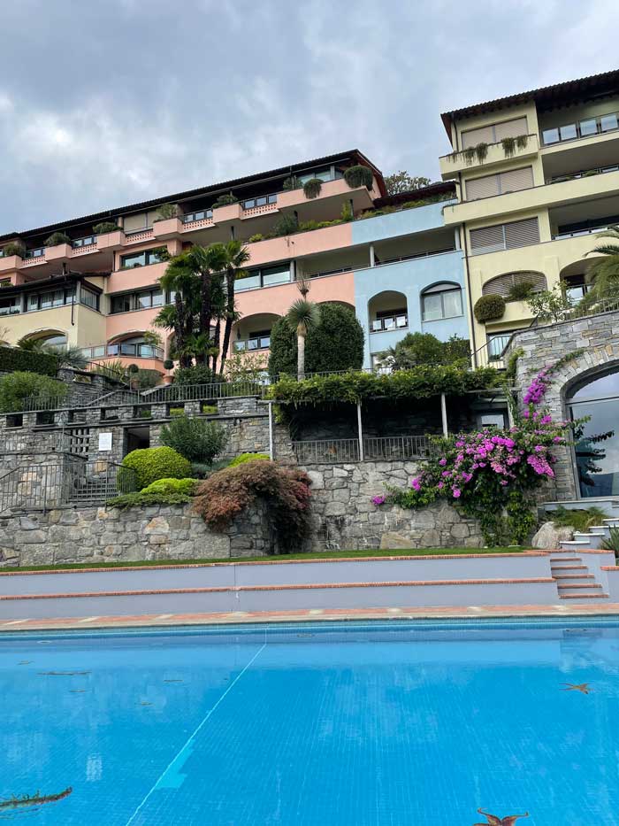 Spa Review zum Frühlingsbeginn: Villa Orselina in Locarno 7 Orselina Hotel Garten ViewHotel Pool