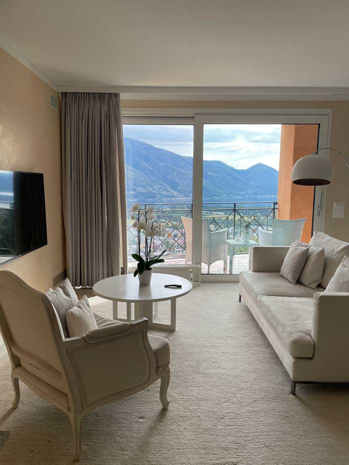 Spa Review zum Frühlingsbeginn: Villa Orselina in Locarno 16 Orselina Hotel Wohnzimmer View