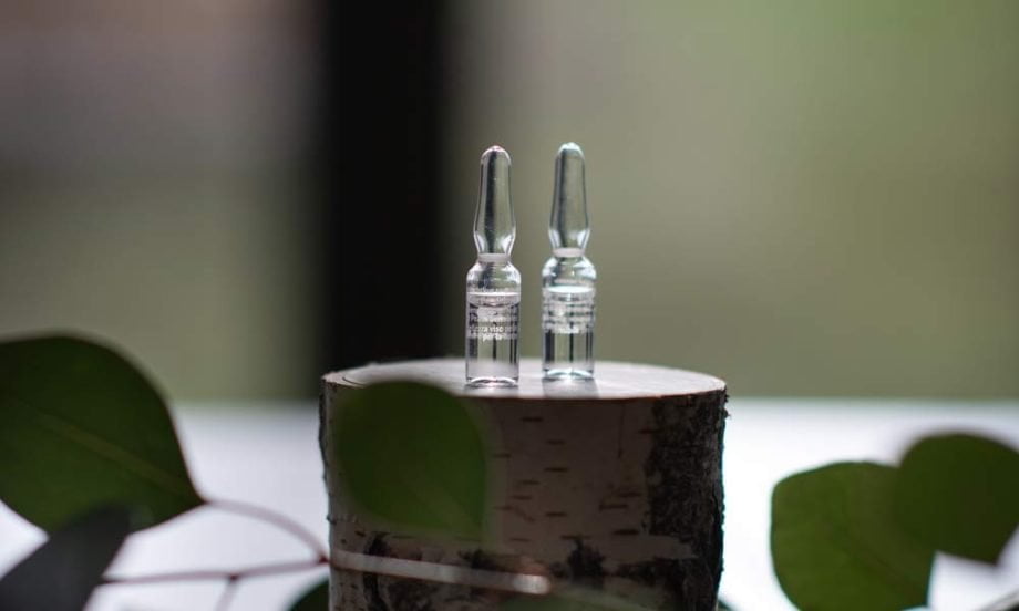 Dr. Hauschka Ampullenkuren: In 28 Tagen Restart für deine Haut Dr. Hauschka Ampullenkuren: Die Hey Pretty Review