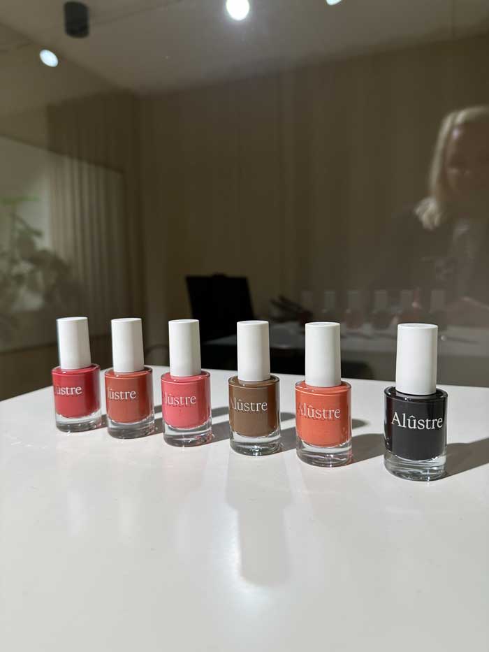 Alustre NailPolishes